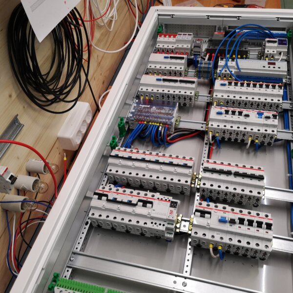 Сборка электрощитов на заказ по индивидуальному проекту